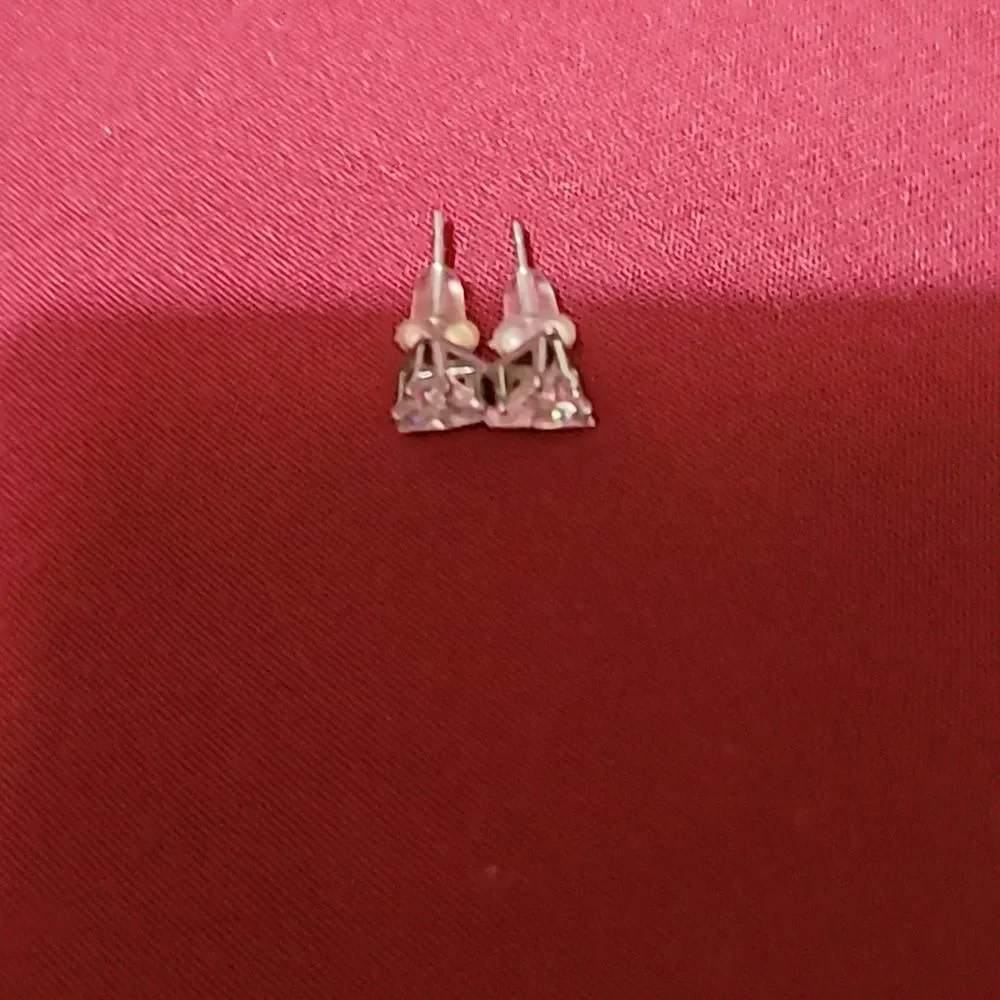 Diamond Unisex Triangle Shaped 1pair earrings